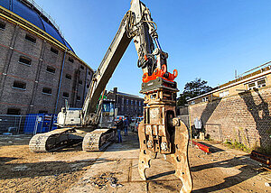 Lehnhoffs vollhydraulische SQ-Schnellwechsler im Abbrucheinsatz