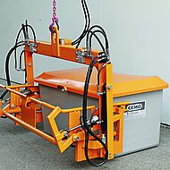 Cemo: Sprühen, streuen und schieben  gegen Eis und Schnee