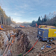 Mit Druckluft durch Fels und Ger&ouml;ll