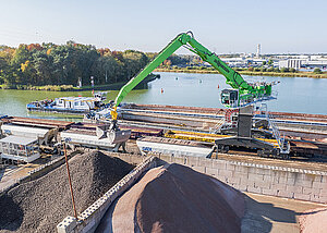 Krananlagen werden durch Umschlagbagger ersetzt