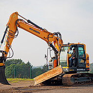 Hyundai: Bagger und Raupe in einem
