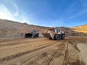 Längere Distanzen, weniger Treibstoff: Esser Kies investiert in vier »L 580 XPower« von Liebherr 