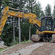 Kurzheckbagger &raquo;319 CR&laquo; als Vorserienmaschine  beim Praxistest