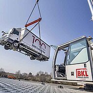 BKL lie&szlig; MAN-Truck zum Hundertj&auml;hrigen hochleben