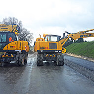 Hydrema: Gleich f&uuml;nf City-Bagger in Aktion