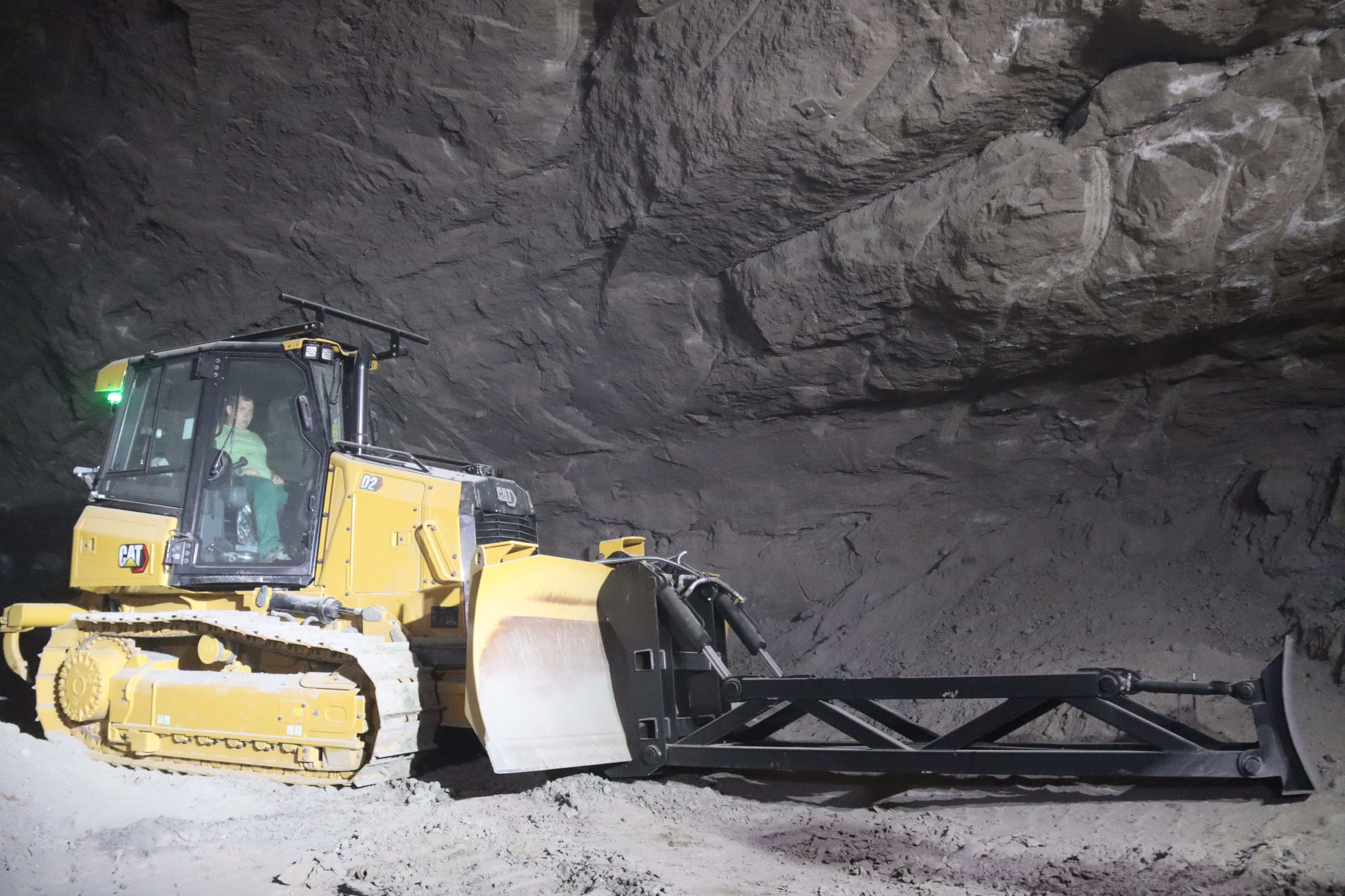 Cat D2 XL im Einsatz in Teutschenthal