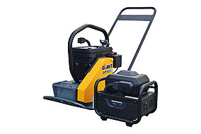 TOBROCO-GIANT: Elektrische Vibrationsplatte am Start