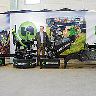 &raquo;Mit &rsaquo;OQ Auto Connection&lsaquo; einen weltweiten Standard bei &shy;vollhydraulischen Schnellwechslern f&uuml;r Bagger etablieren&laquo;