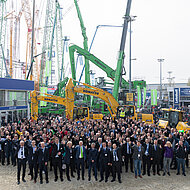 Schl&uuml;ter f&uuml;r Baumaschinen fiebert Bauma entgegen