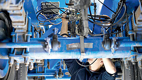 Kundenorientierter Fahrzeug-Reparaturservice für Trailer- und Nachmarktkomponenten