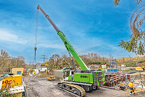 Sennebogen: Raupentelekran soll mit hoher Reichweite und Flexibilität überzeugen