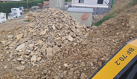 Aus Aushub wird Schotter