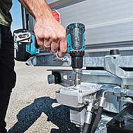 B&ouml;ckmann: Per Akkuschrauber einfach auf- und abkippen