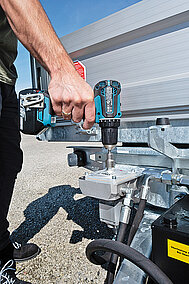 Böckmann: Per Akkuschrauber einfach auf- und abkippen