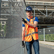 Heras stellt praktische Hilfsmittel für Zäune vor