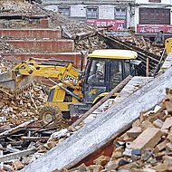 JCB spendet Baggerlader und Generatoren f&uuml;r das Erdbebengebiet in Nepal