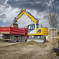 Liebherr-Hydraulikbagger: Liebherr f&uuml;hrt den klimaneutralen HVO-Kraftstoff ein