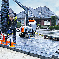 Optimas: Kleine Fl&auml;chen leichter pflastern