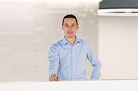 B&R: E-Mobility-Experte setzt bei Batterieproduktion auf Branchenexperten und Automatisierung