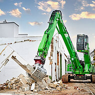 Sennebogen stellt den neuen Allrounder im Abbruch vor 