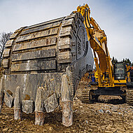 R&auml;dlinger: Baggerl&ouml;ffel nach Ma&szlig;