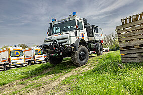 Erprobungseinsatz für den Zivilschutz im Ernstfall: BBK lotet Einsetzbarkeit hochgeländegängiger Unimog aus