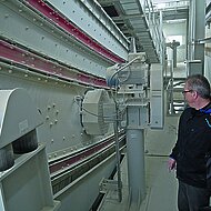 bielomatik Leuze: Mit Retrofit-Pilotprojekt zur automatisierten Schmierung