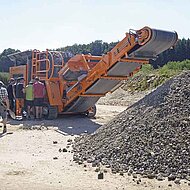 Neuer Rockster-Prallbrecher f&uuml;r Grillenberger Tief- und Stra&szlig;enbau