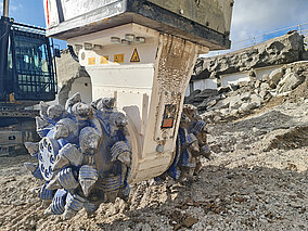 Bunker-Abbruch: Frästechnik als einzige Option
