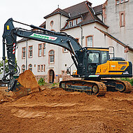 Hyundai: Im Baggereinsatz f&uuml;r die &raquo;Kaiserg&auml;rten&laquo;