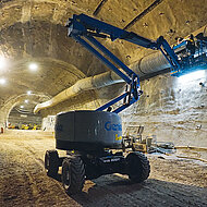 Genie-Arbeitsb&uuml;hne geht 1&thinsp;000 Meter unter Tage