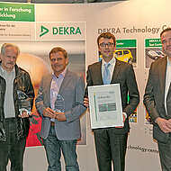 Automatische Ladegutsicherung gewinnt &raquo;Innovationspreis Ladungssicherung 2013&laquo;