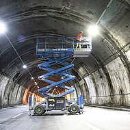 32 GENIE&reg; GEL&Auml;NDE-SCHERENARBEITSB&Uuml;HNEN W&Auml;HREND DES ITALIENISCHEN LOCKDOWNS BEI DER FERTIGSTELLUNG