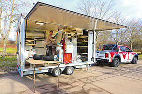 resinnovation: Sanierungsanhänger für Partliner und Gerinne-Liner