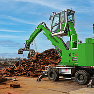 Sennebogen: Elektro-Umschlagbagger mit Akkutechnik von Sennebogen
