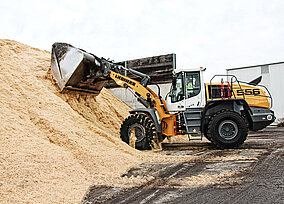 Neuer Radlader für Holzwerke Weinzierl 