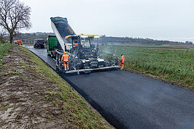 Landstraßen-Sanierung mit dem Super 1800-5i