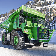 Komatsu - Kuhn: Weltpremiere f&uuml;r das gr&ouml;&szlig;te Elektrofahrzeug