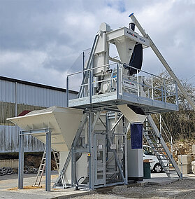 Betontankstelle für gebrochenes Betonrecyclingmaterial