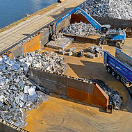 St&auml;hlerne Sch&uuml;ttgutboxen: L&uuml;ra stellt seine Highlights auf der RATL vor