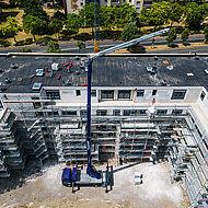 Entladestellen in 20&thinsp;m H&ouml;he und 15&thinsp;m Entfernung