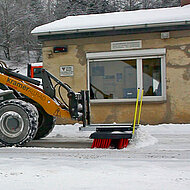 Hofs&auml;uberung im Winter leichtgemacht