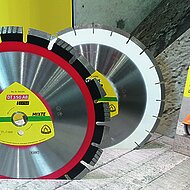 Klingspor: Ein &raquo;Ganzjahresreifen&laquo; unter den Trennscheiben