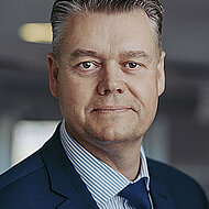 Atlas Copco plant Aufspaltung in zwei Unternehmen,  verkauft Dynapac an Fayat und &uuml;bernimmt Erkat sowie hb