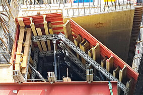 ULMA Construction: Ingenieurbausystem ist flexibel und seitlich verschiebbar