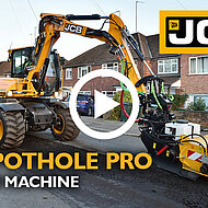 Neue Spezialmaschine zur Beseitigung von Schlagl&ouml;chern vorgestellt