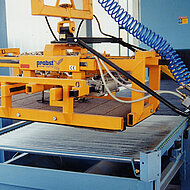 Probst: Innerbetriebliches Handling in der Verbundsteinproduktion - Best&uuml;cken, abtragen, stapeln, wenden