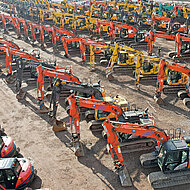 Auktion mit Tausenden von Maschinen