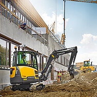 Noch mehr Kraft und Pr&auml;zision  f&uuml;r die Kompaktbagger