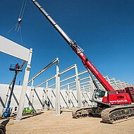SENNEBOGEN: 130 t Telekran in M&uuml;nchen im Einsatz